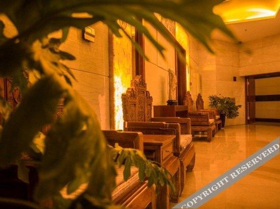 Цюйцзин: Tongyue Garden Hotel