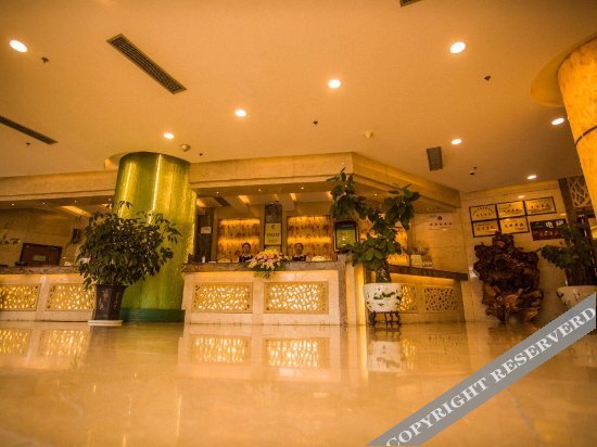 Цюйцзин: Tongyue Garden Hotel