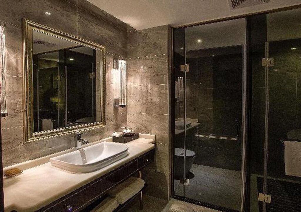 Янгиианг: Lavande Hotel (Yangjiang Xiping Road Walmart)