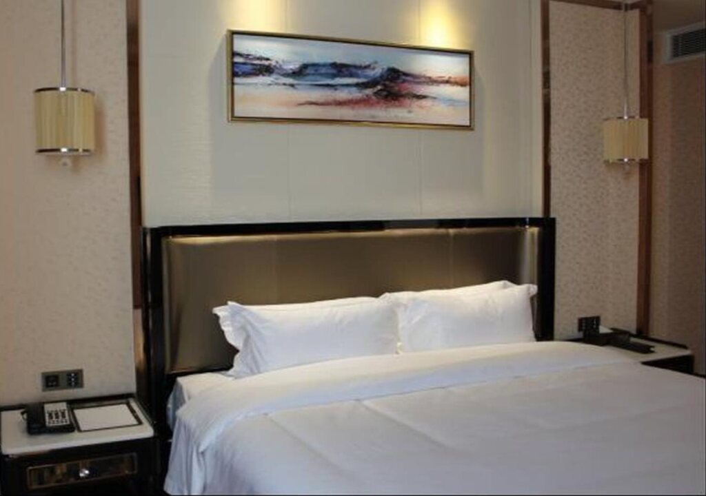 Янгиианг: Lavande Hotel (Yangjiang Xiping Road Walmart)