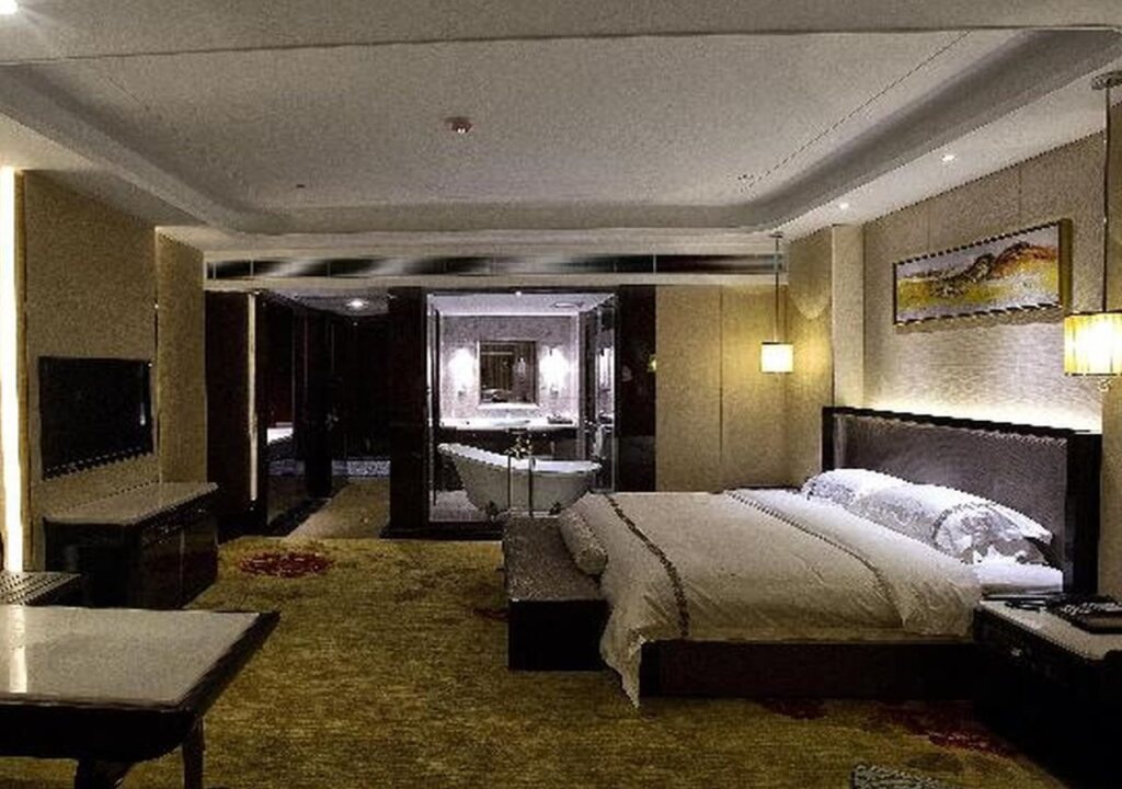 Янгиианг: Lavande Hotel (Yangjiang Xiping Road Walmart)