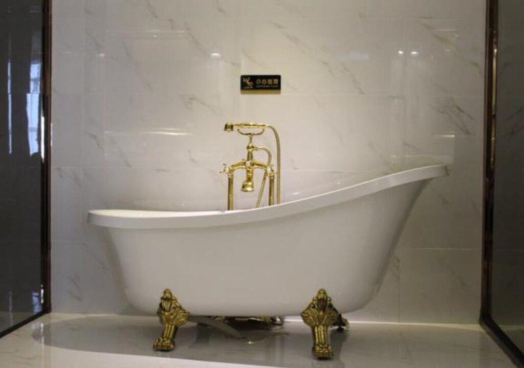 Янгиианг: Lavande Hotel (Yangjiang Xiping Road Walmart)
