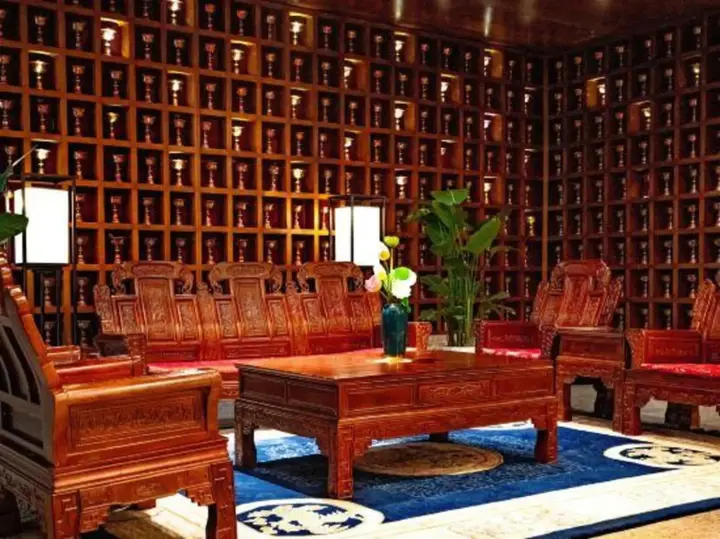 Шангри-Ла: Zangbao Zhijia Hotel