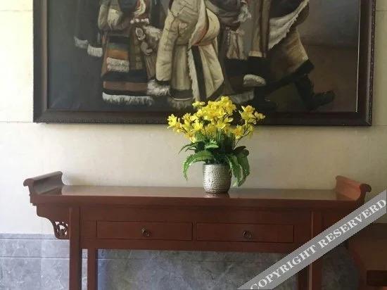 Шангри-Ла: Zangbao Zhijia Hotel