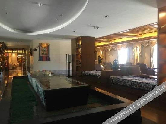 Шангри-Ла: Zangbao Zhijia Hotel