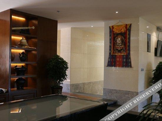 Шангри-Ла: Zangbao Zhijia Hotel