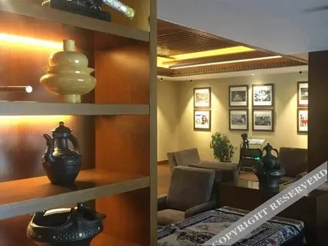 Шангри-Ла: Zangbao Zhijia Hotel