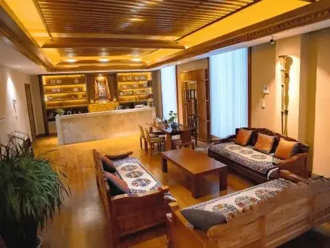 Шангри-Ла: Zangbao Zhijia Hotel