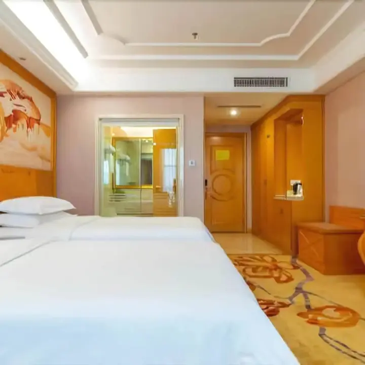 Чанша: Vienna International Hotel Changsha Lu Gu Branch