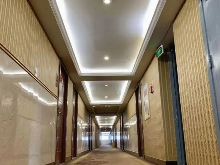 Чунцин: Chongqing Juhao Wanjia Hotel (Jintong Road Subway Station, Auto Expo Center)