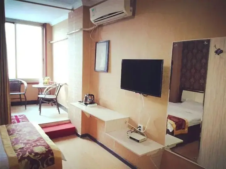 Лоян: Luoyang Jushang Hotel (Jiulongtai)