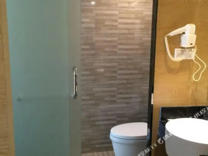 carousel image 3