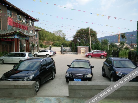 Чжэнчжоу: Thank You Junyi Inn Dengfeng Shaolin Temple
