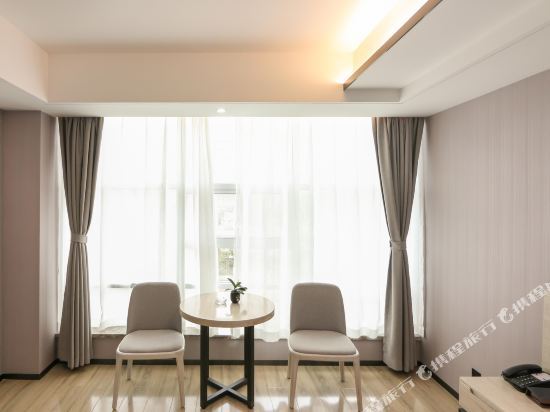 Ухань: Huayi Hotel (Hankou Railway Station Changqing Road Branch)
