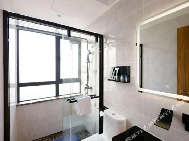 Сямынь: Elong ME Hotel (Xiamen University Shimao Twin Towers)