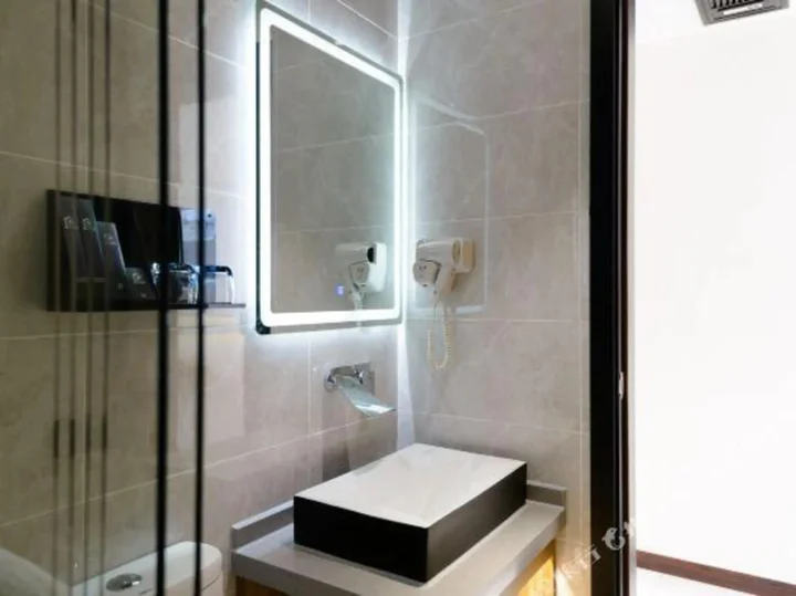 Сямынь: Elong ME Hotel (Xiamen University Shimao Twin Towers)