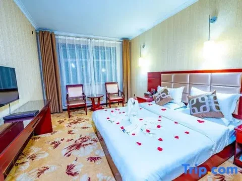 Цзяюйгуань: Kaitong Building