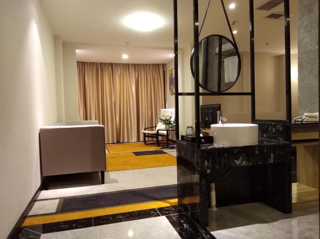 Гуанчжоу: Homies Hotel