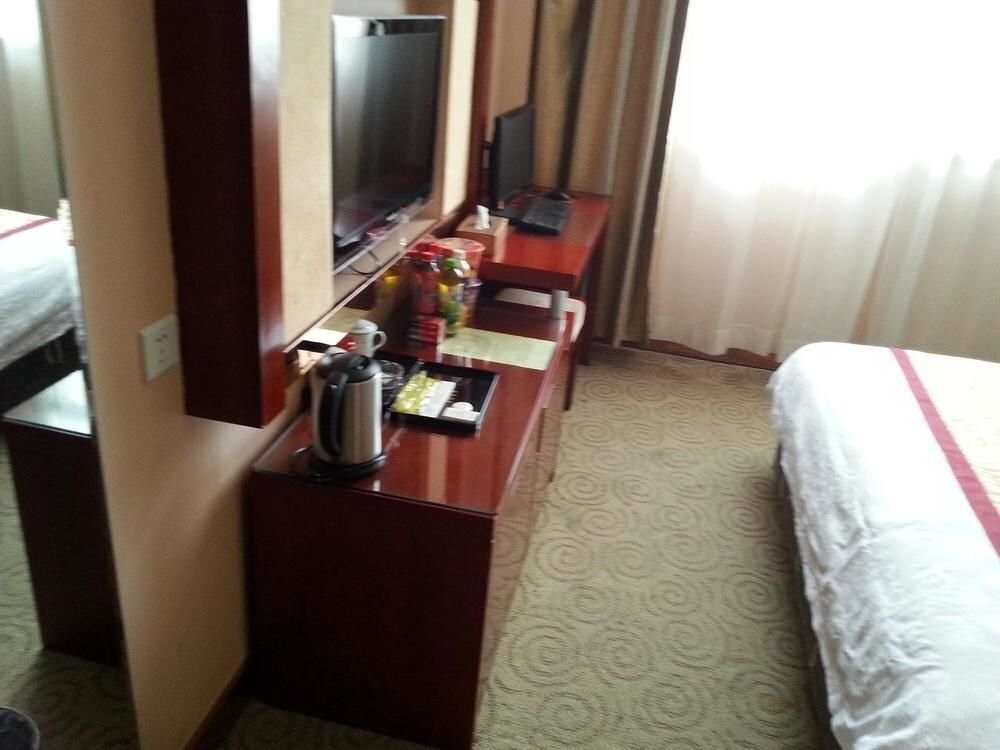 Луань: LUANSHIANGHONGHOTEL