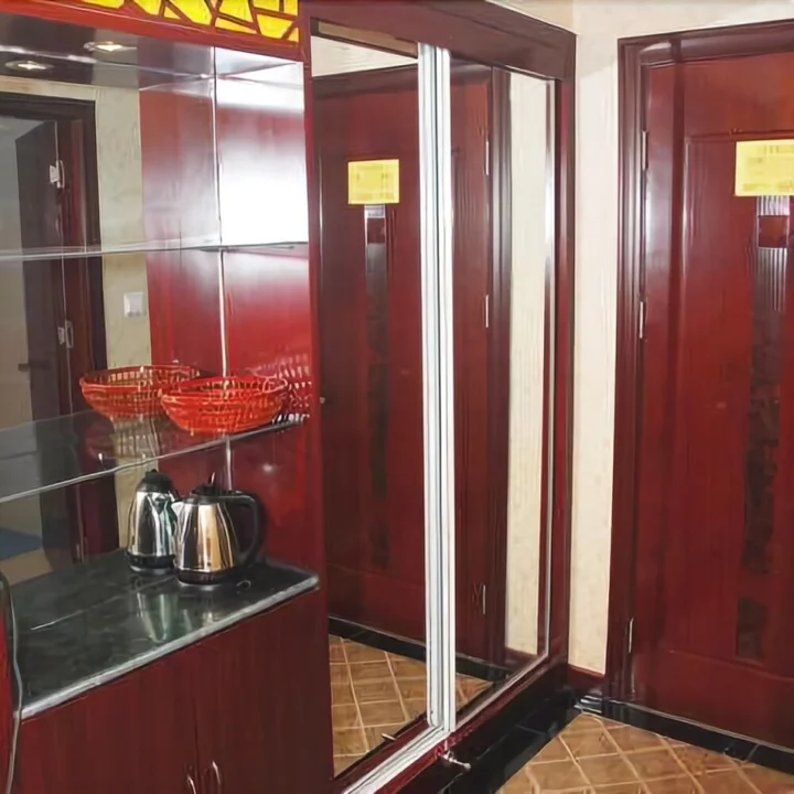 Синин: Xiadu Yingshi Hotel