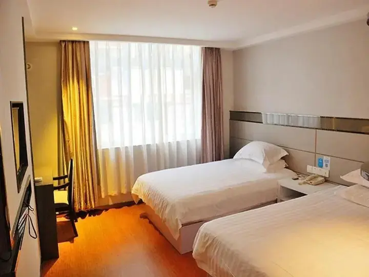 Фучжоу: HanTing Hotel (Fuzhou Yantaishan Park Shoushan Road)