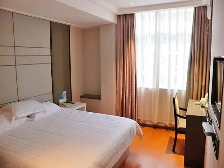 Фучжоу: HanTing Hotel (Fuzhou Yantaishan Park Shoushan Road)