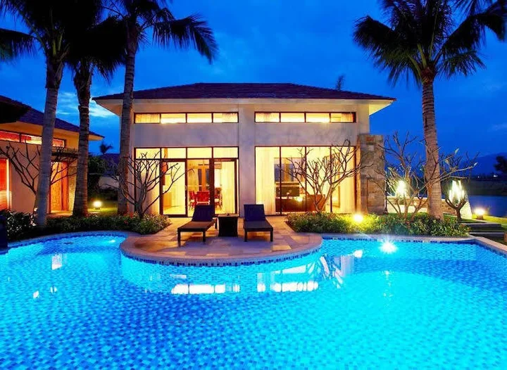Ваньнин: Xinglong Old Banyan Hotel
