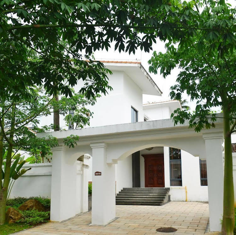 Ваньнин: Xinglong Old Banyan Hotel