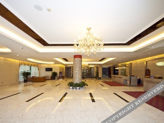Наньпин: Huanyu Hotel