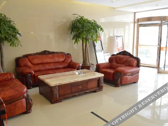 Кайфын: Longxiang Business Hotel