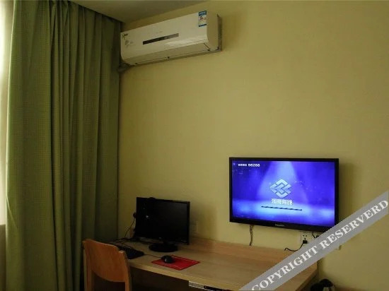Кайфын: Longxiang Business Hotel