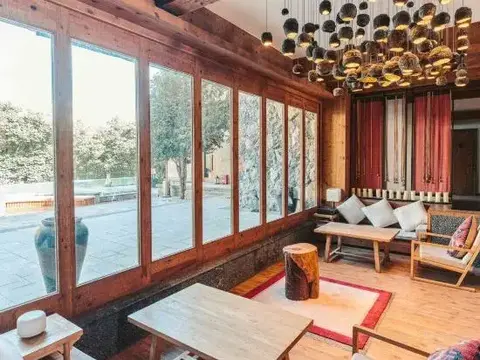 Шангри-Ла: LUX* Tea Horse Road Benzilan