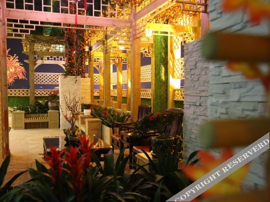 Цзиньюань: Sunshine Holiday Hotel