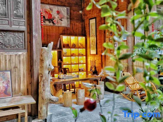 Шанграо: Nianjiu Jiexiang Huizhou Slow Life Hostel