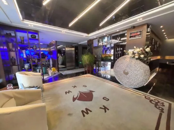 Харбин: Harbin Sikaiwo Business Hotel