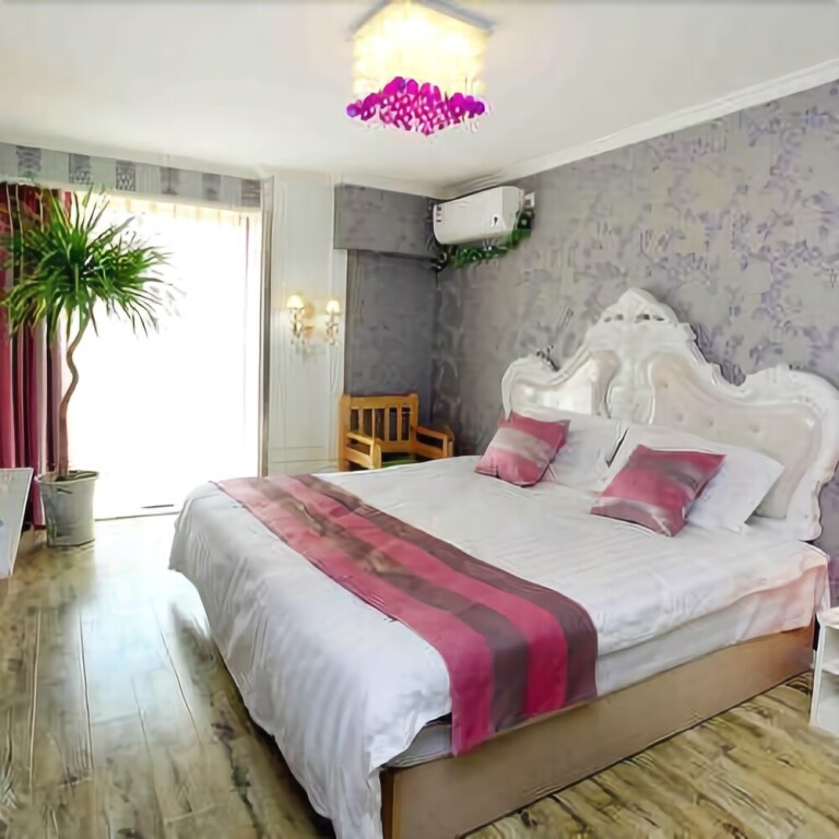 Циндао: Rujia Tianqiao Business Hotel