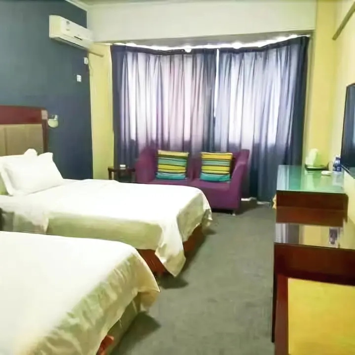 Лоян: Zhongzhou Business Hotel (Luoyang Peony Park Shanghai Market Subway Station)