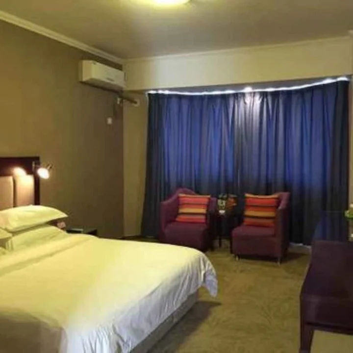 Лоян: Zhongzhou Business Hotel (Luoyang Peony Park Shanghai Market Subway Station)