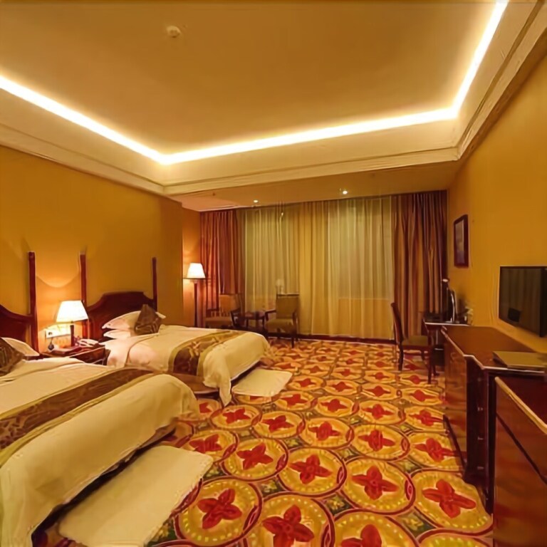 Фанчэнган: Longde International Hotel