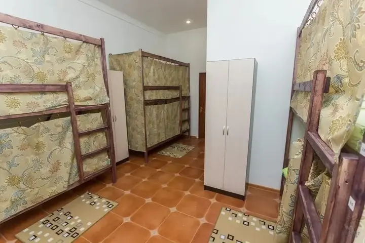 Санкт-Петербург: EveRest hostel
