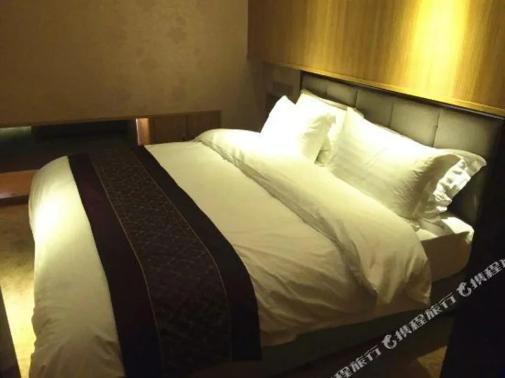 Синин: WanhengPrivate Hotel