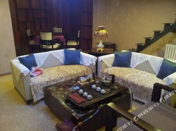 Синин: WanhengPrivate Hotel