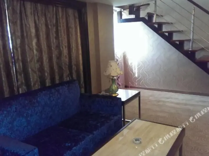 Синин: WanhengPrivate Hotel