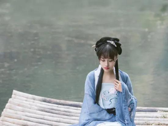 Яншо: Yishi Flower House