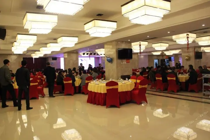 Юньчэн: Boyin Hotel