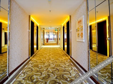 Чунцин: Yangxin Grand Hotel (Currently unavailable)