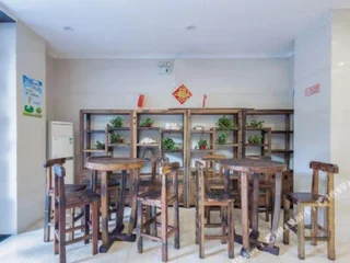 Хайкоу: Hongwanli Business Hotel (Haikou jinniuling Park)