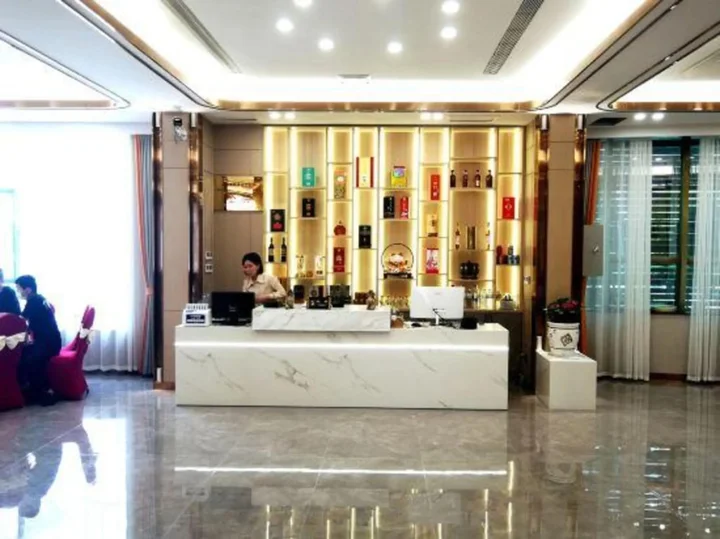 Цзуньи: Zhenghua Hotel
