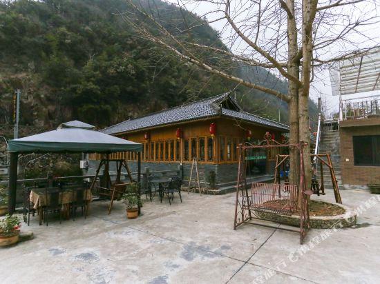 Ханчжоу: Xiaoqiao Liushui Renjia