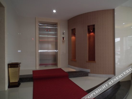Чжоушань: Zhoushan Yiqiao Business Hotel